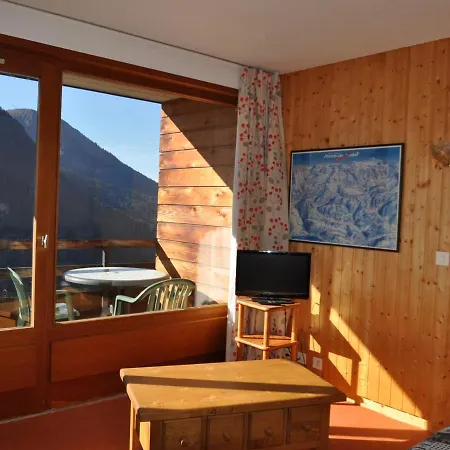 2 Pieces Avec Balcon Et Parking, Proche Centre Et Remontees Mecaniques ! - Fr-1-693-65 * شاتيل